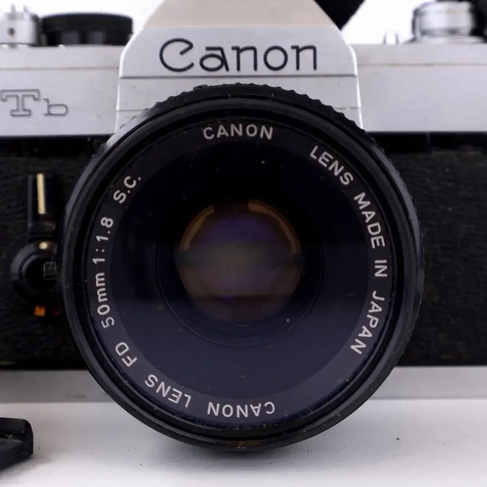 Canon FTb QL 35mm SLR Film Camera w Canon FD 50mm f/1.8 Lens Vintage Japan